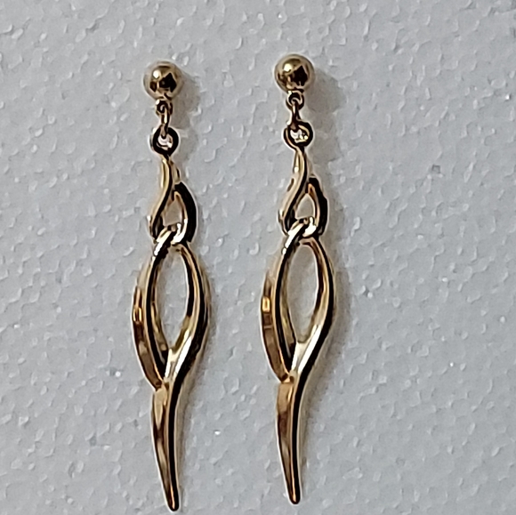 E1700 Gold Drop Earrings - Picture 13 of 16